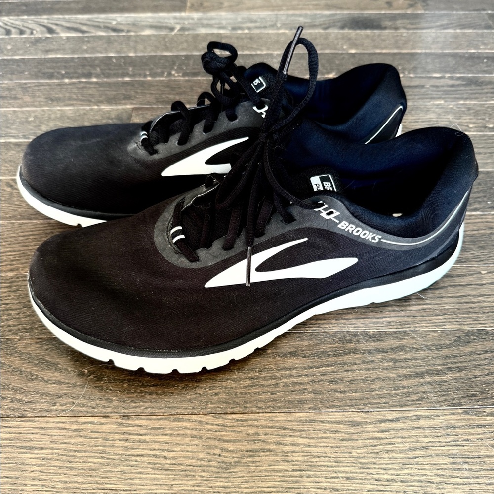 Brooks Pure Flow Men's Black Running Shoes